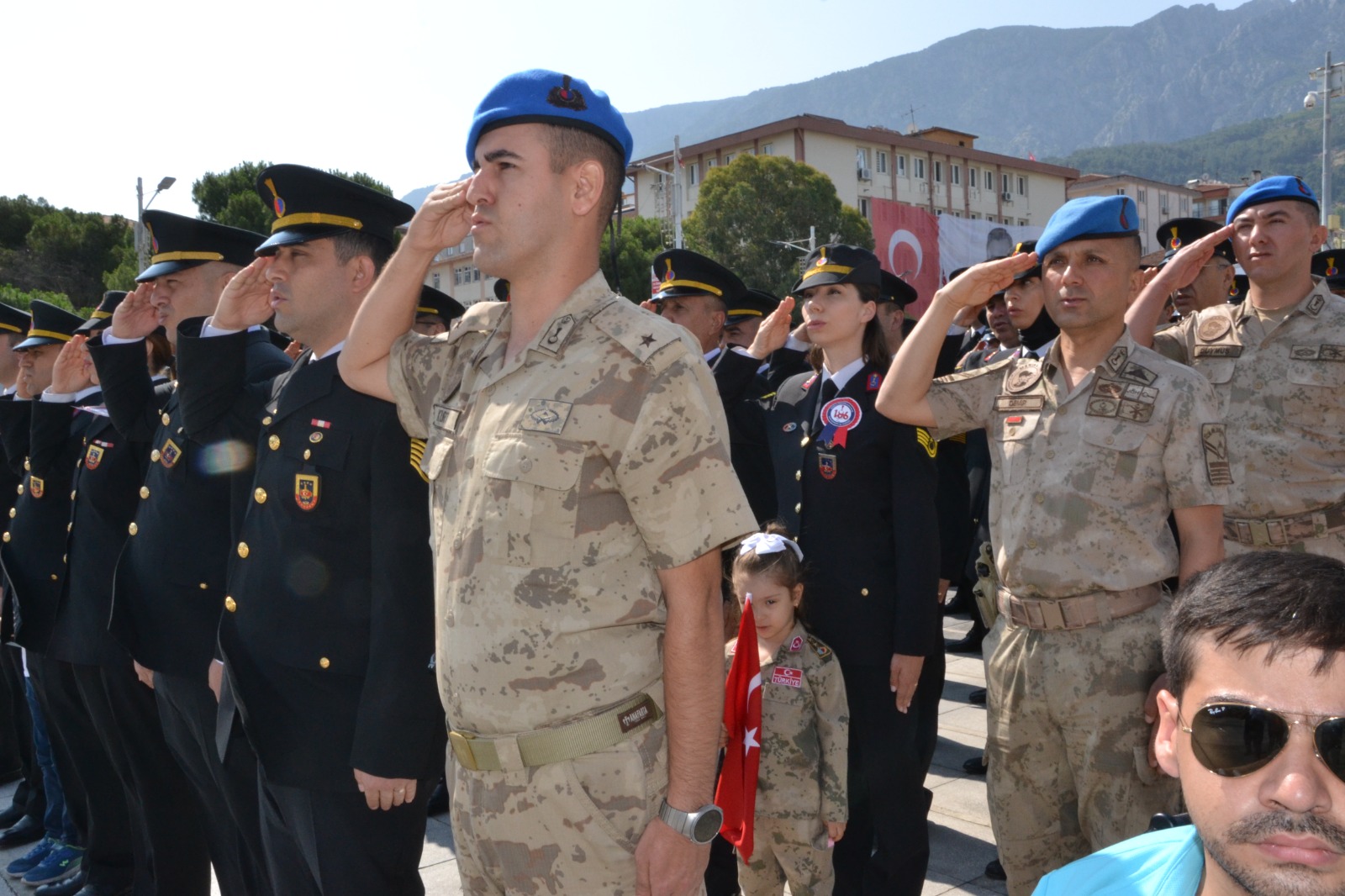 Manisa’da Jandarma Teşkilatının 186. Kuruluş Yıldönümü Törenle Kutlandı (4)