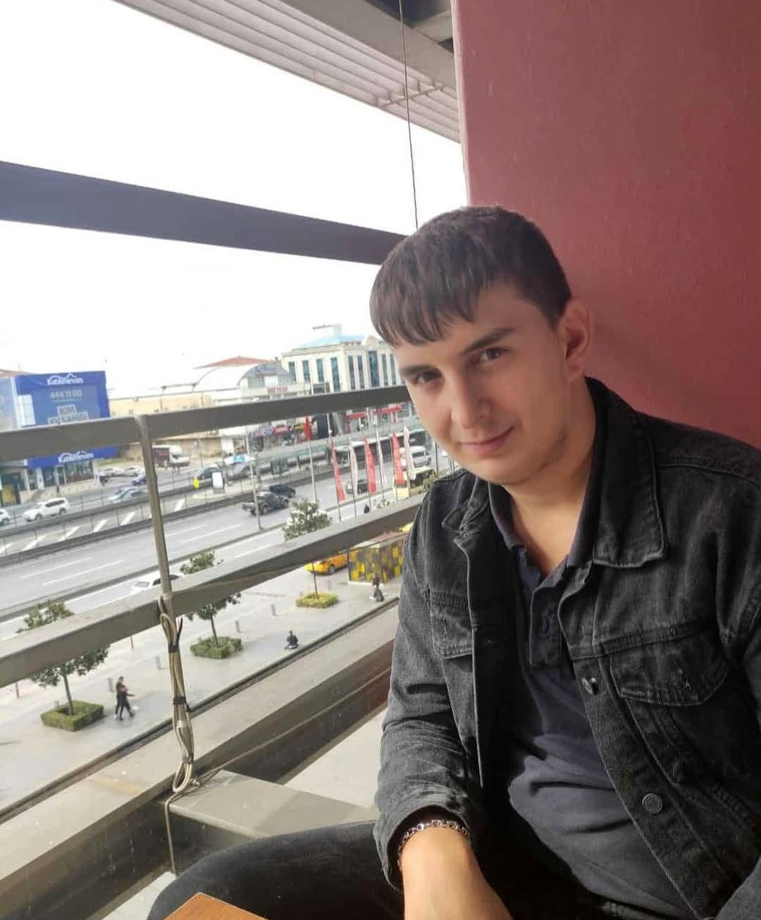 Ablasının Düğünü Için Memleketine Gelen 22 Yaşındaki Genç Kalp Krizi Geçirerek Öldü (2)