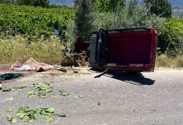 Manisa'da Bağdan Dönen Kadınlar Kaza Yaptı 1 Ölü, 1 Yaralı (1)-1