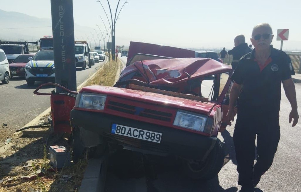Takla Atan Otomobilin Genç Sürücüsü Hayatını Kaybetti (2)