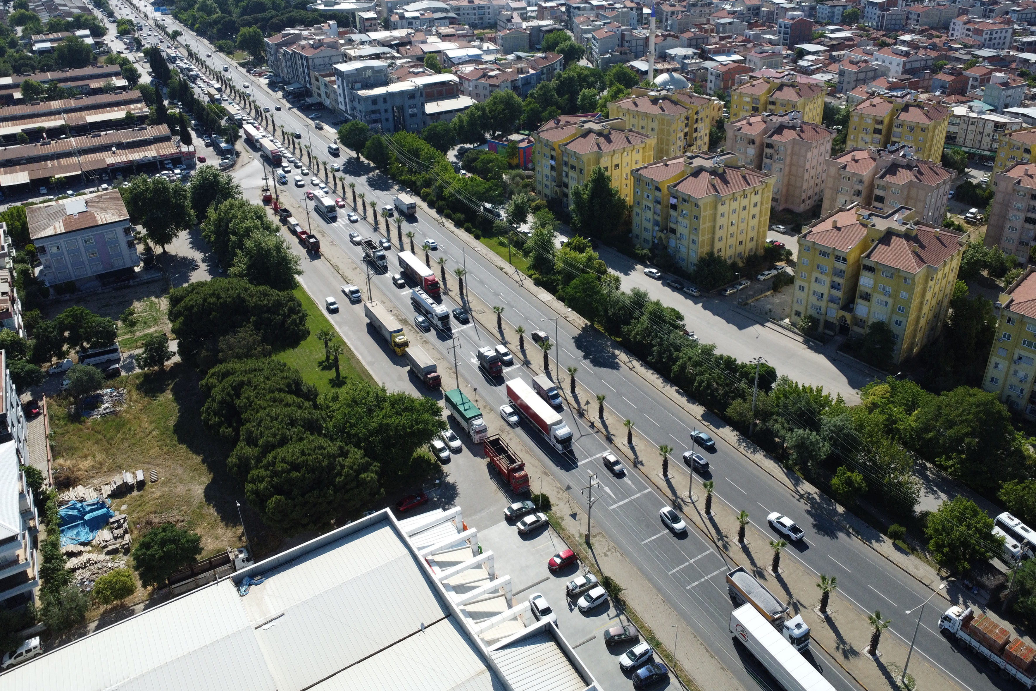 Bayram Trafiği Manisa’da Da Kendini Gösterdi (1)