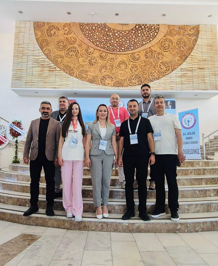 Eczacılık Buluşmasına Manisa Damgası (1)-1