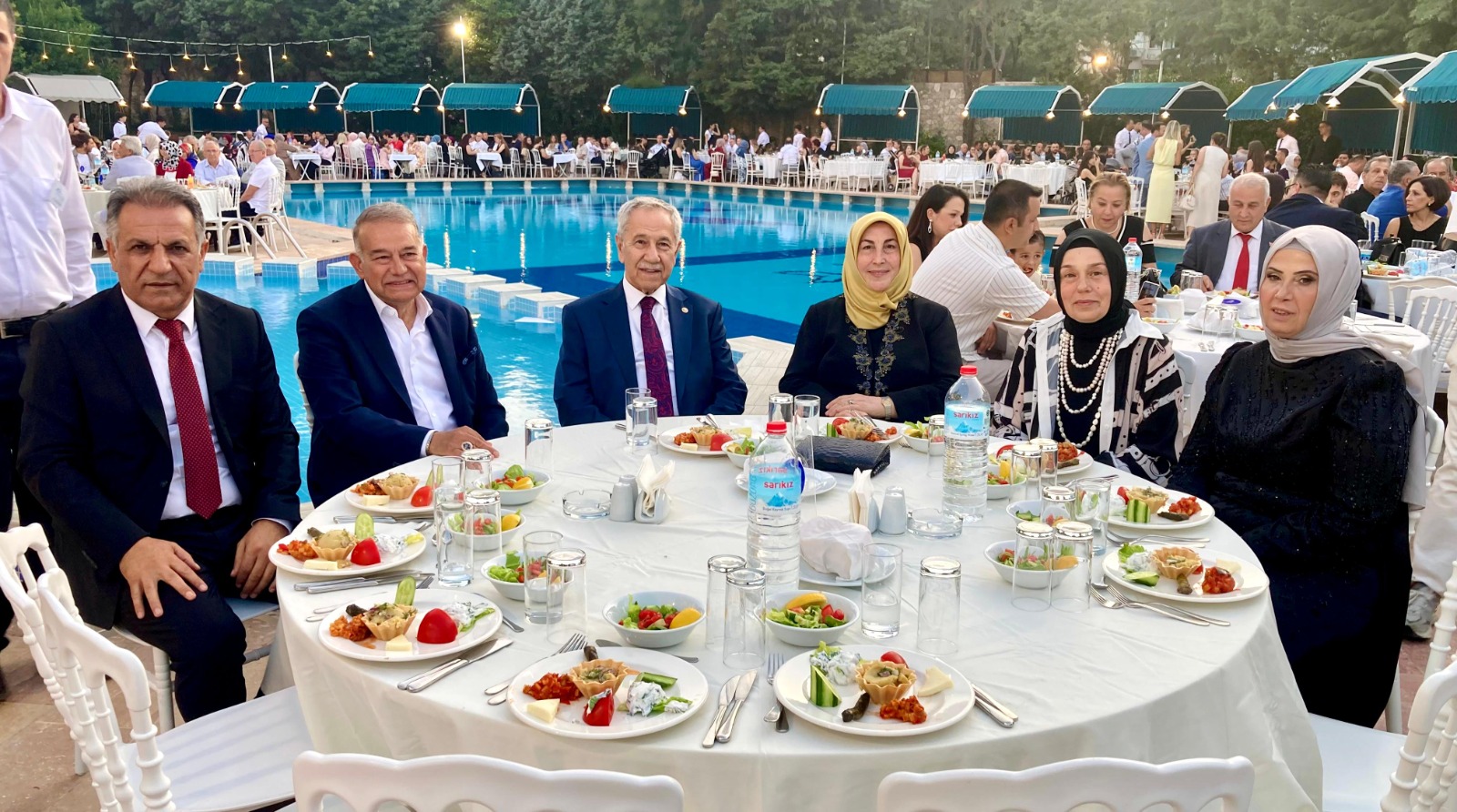 Manisa’da Unutulmaz Nikah Töreni Başkan Balaban Kıydı, Arınç Takdim Etti (6)