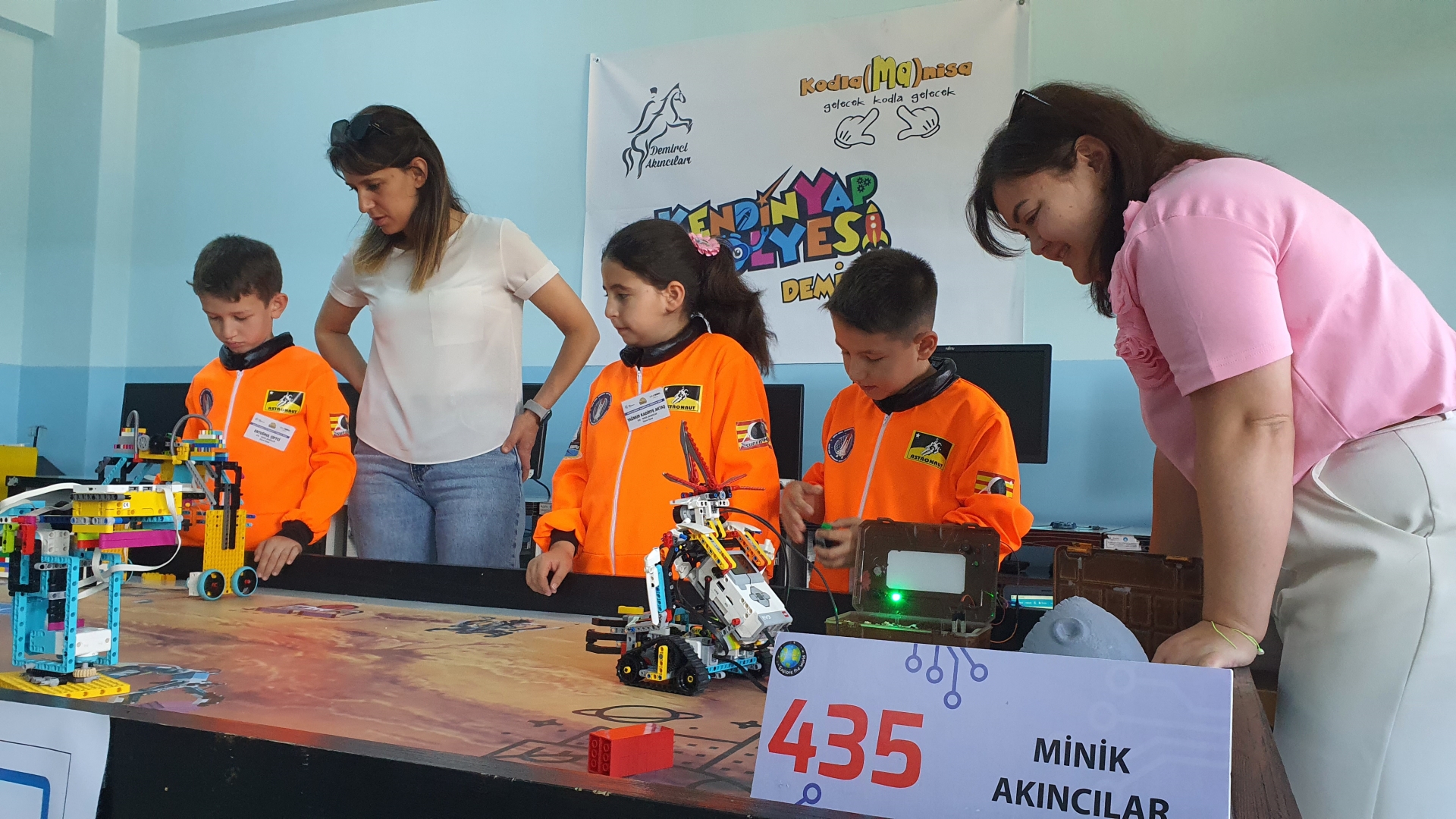 Manisa'dan Uzaya Birincilikle Geldiler (3)