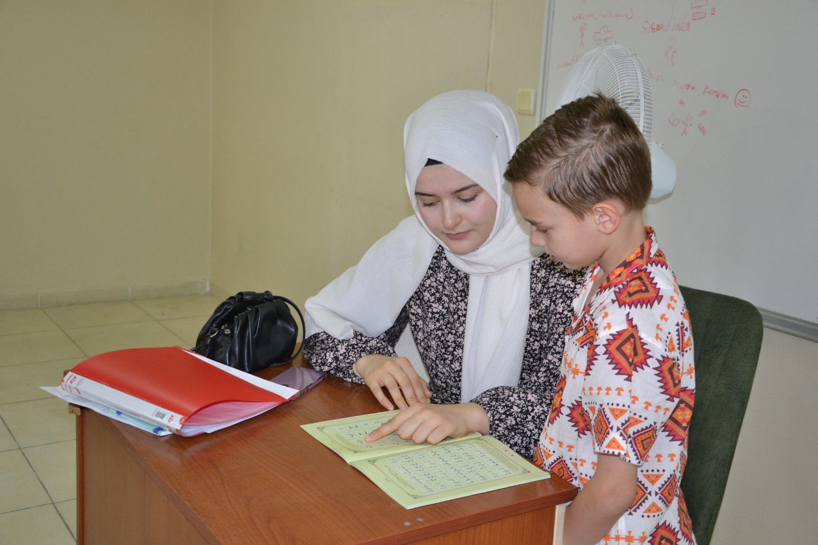 İlim Yayma Cemiyeti Manisa’da Yaz Okulu Öğrencilerden Leman Dergisi’ne Salavatlı Tepki (4)