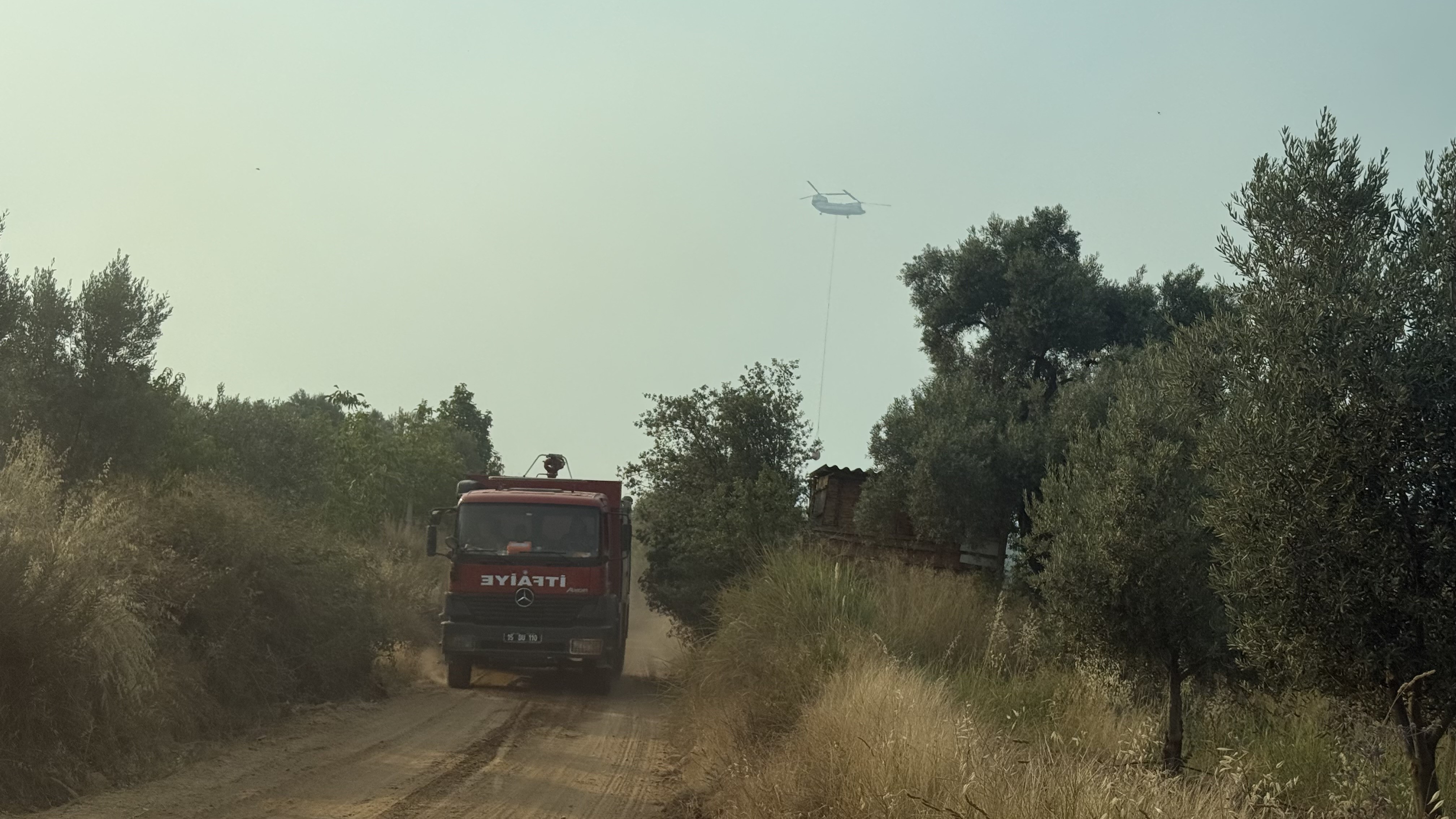 Manisa'nın Ahmetli Ilçesindeki Orman Yangınına Müdahale Sürüyor (3)