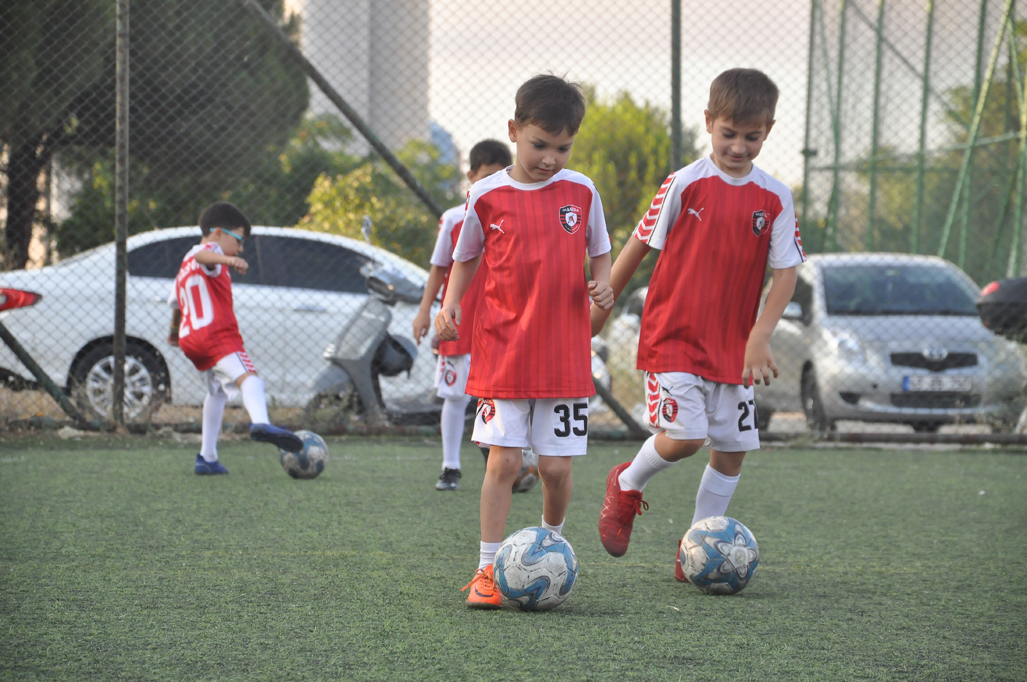 Minik Yıldızlar Sahaya Indi Yıldızspor 45 Fk Yaz Futbol Okulu Başladı (7)
