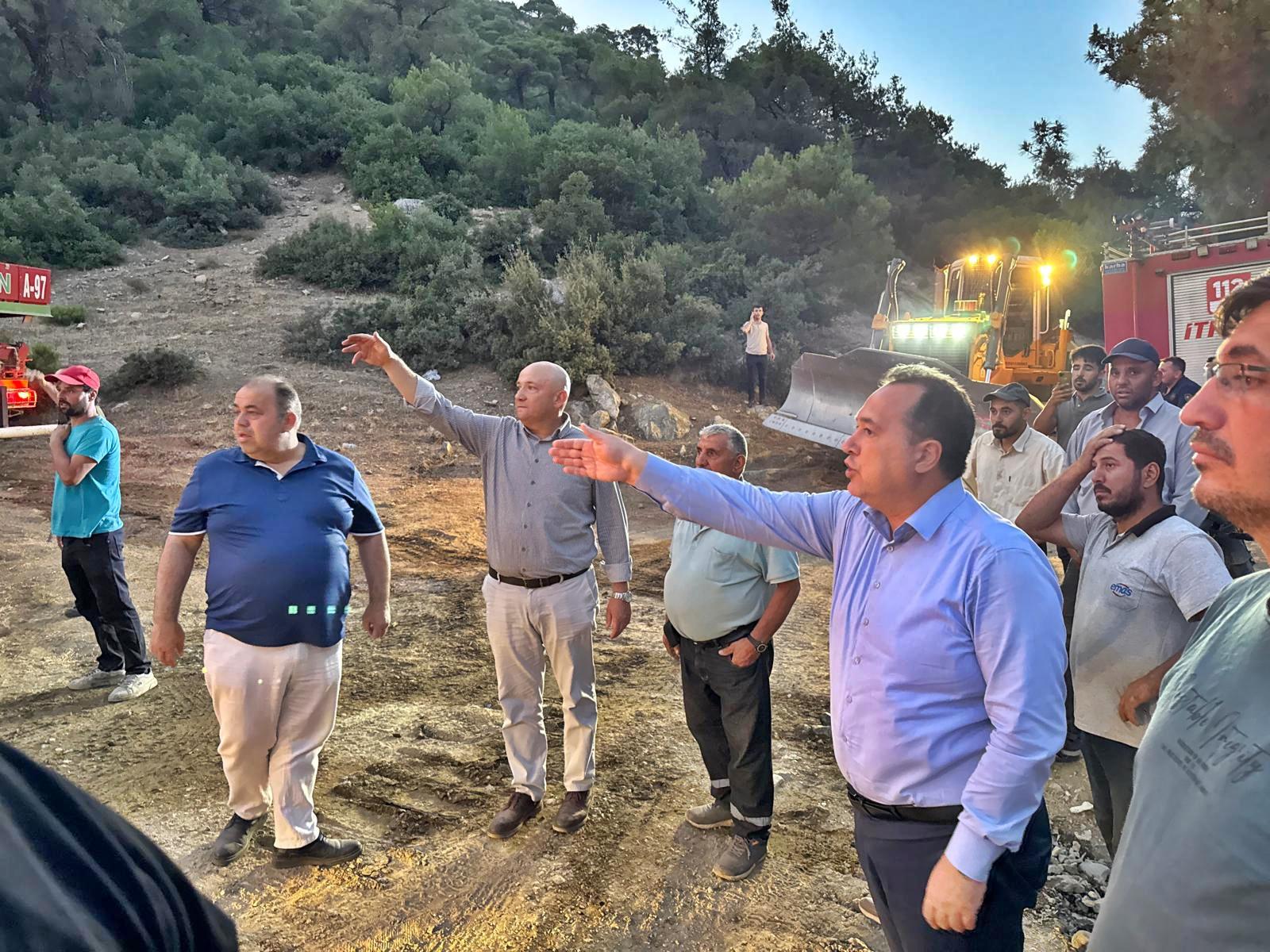 Başkan Dutlulu Yangın Bölgesinde “Alevlerle Savaşan Herkese Minnettarız” (4)