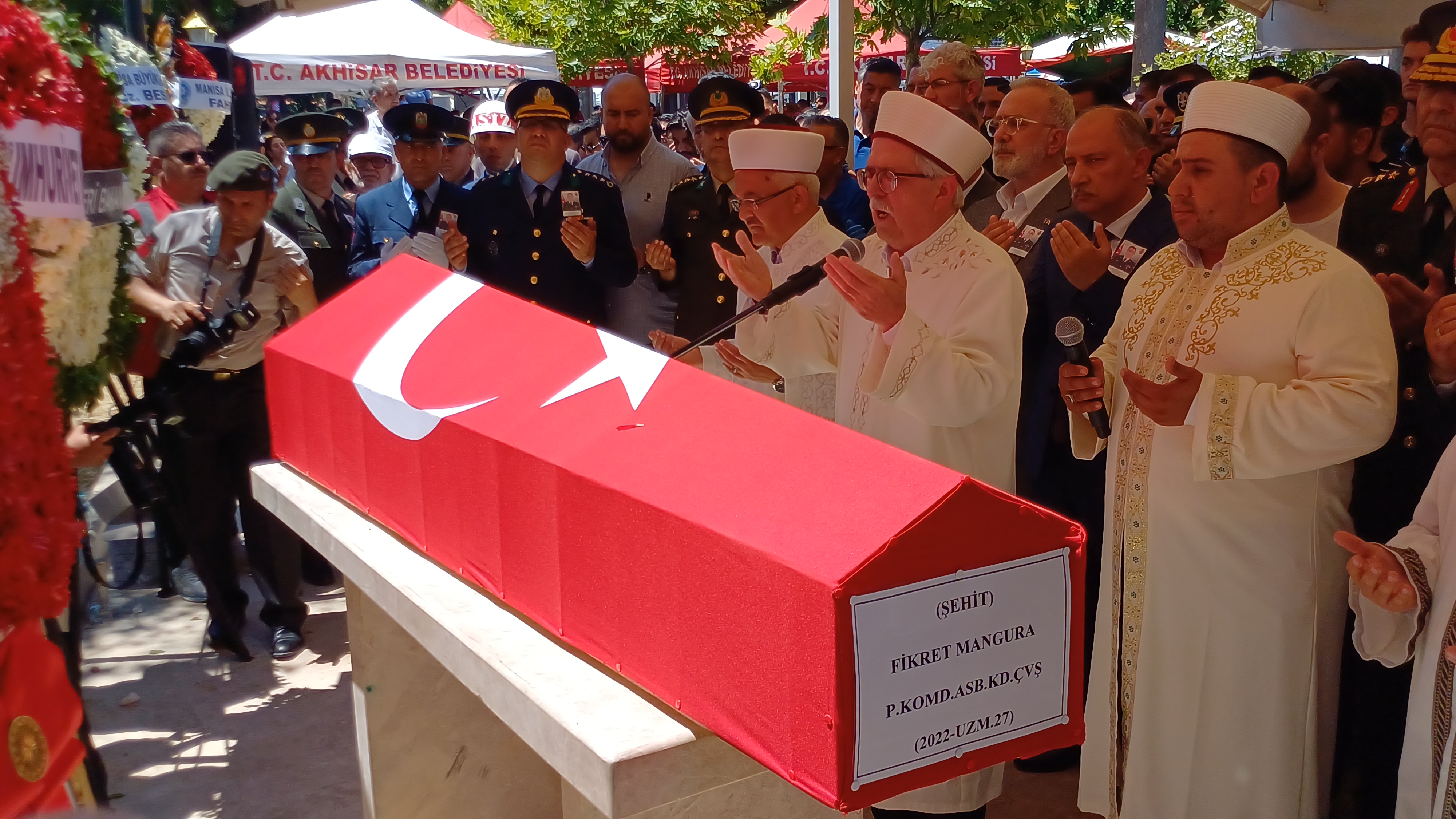 Minik Deniz'den Şehit Babasına Son Bakış (7)