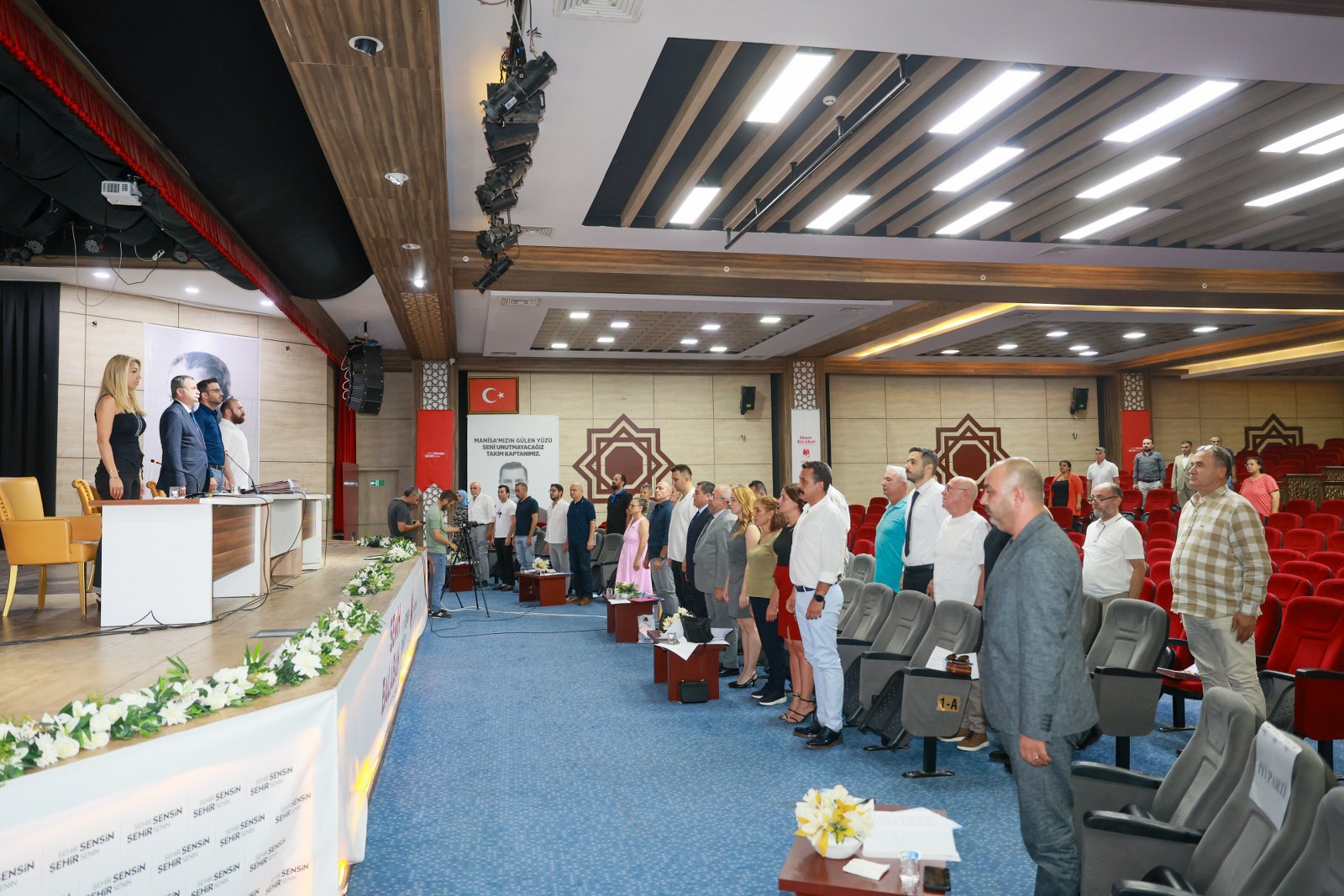 Yunusemre Meclisi’nde İsmail Bilen Anıldı, Orman Yangınlarına Tepki Yükseldi (5)